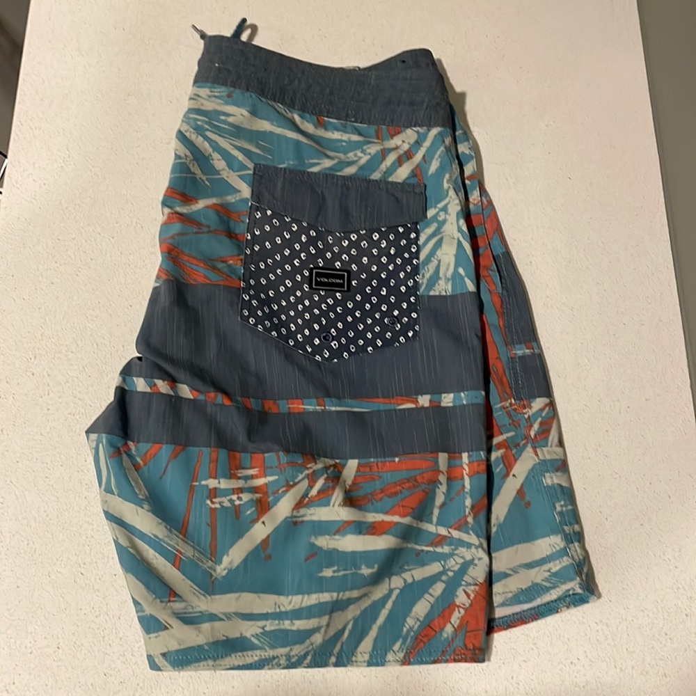 Mens Volcom Swim Short Size 34